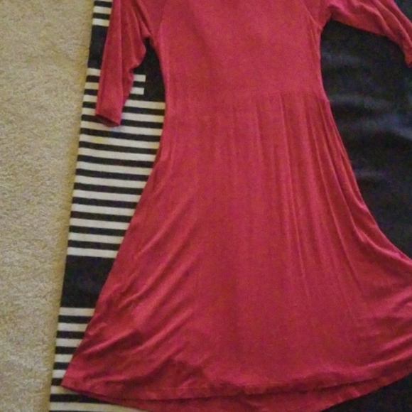 Velvet Deep Red Dress - Picture 6 of 8